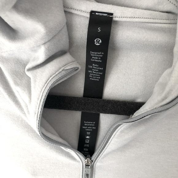 Lululemon Mens Chrome in colour zip up~ Size S - Picture 4 of 6